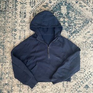 Lululemon Scuba Half Zip in Navy Blue